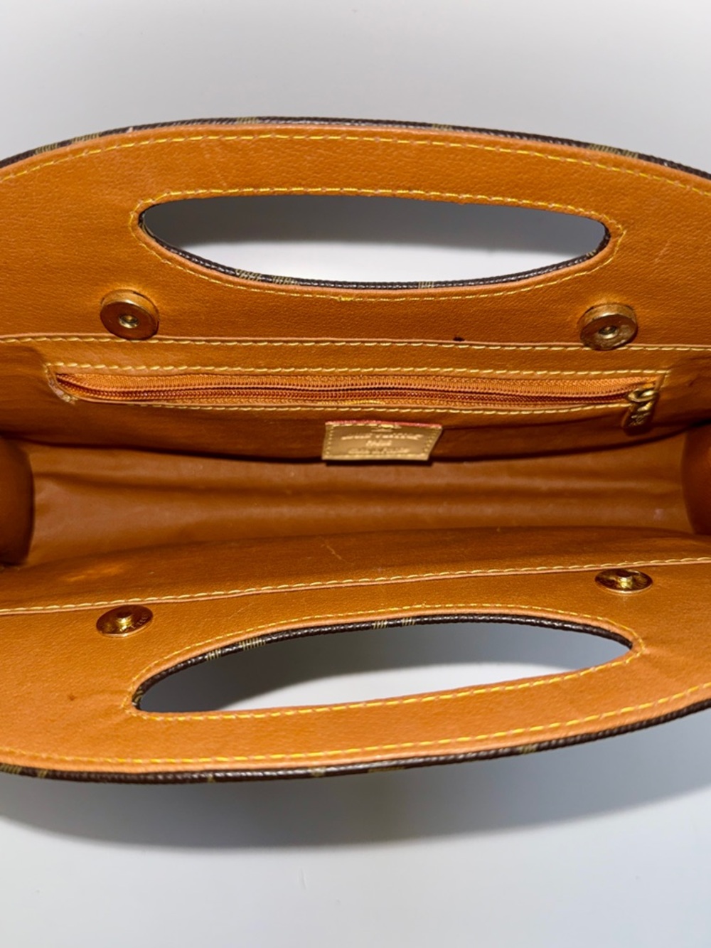 Brown Structured Clutch Cutout Top Handle Patterned Finish - Picture 6 of 7